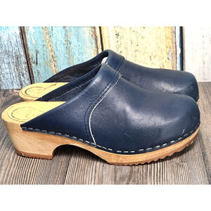 Vintage Trolls Navy Blue Leather Clogs Vintage Clogs Size 37 US Size (6)